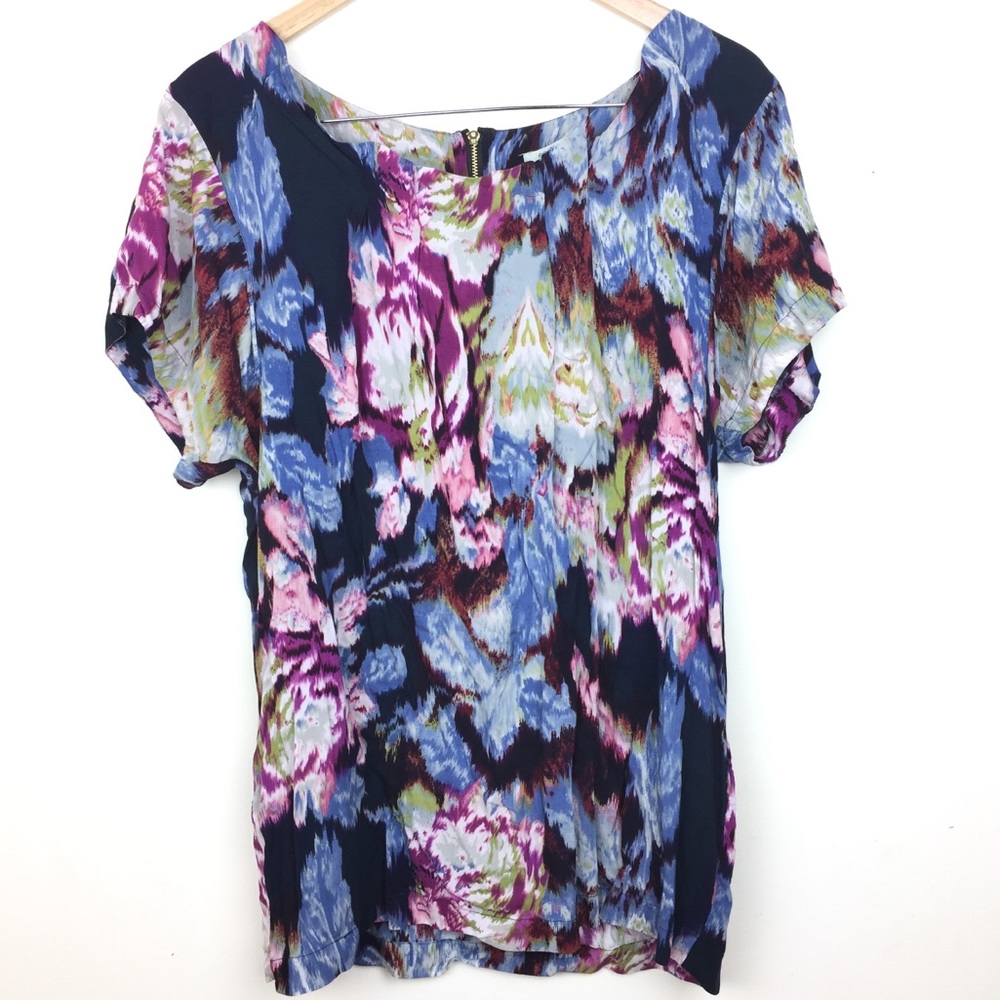 Ecote Floral Watercolor Blouse Exposed Zip Large
